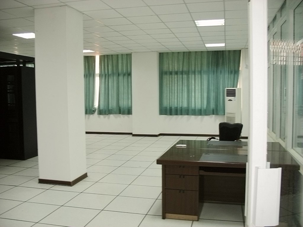 鄭州航空工業(yè)管理學院.jpg